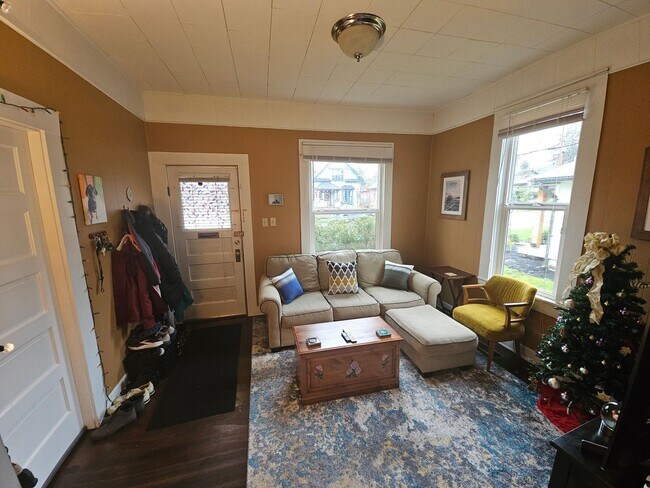 Foto del edificio - 2 Bedrooms, 1 Bathroom Single Family House