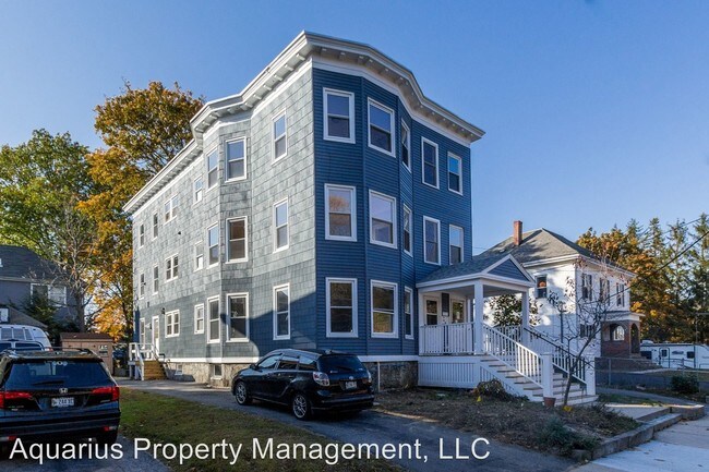 Building Photo - 548 Stevens Ave
