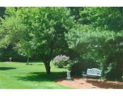 Foto del edificio - 9 Brooks Rd