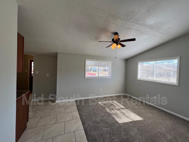 Building Photo - 481 Tuton Cove