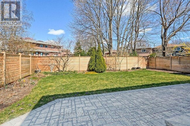 Photo du bâtiment - 3069 Given Rd