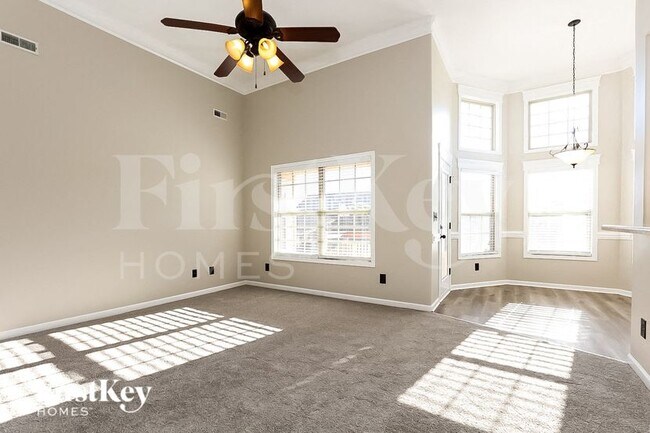 Foto del edificio - 1165 Chinook Cir