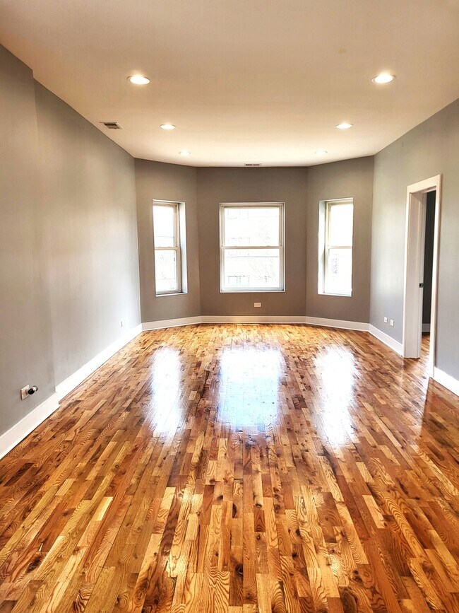 Foto del edificio - 6100 S Rockwell St S