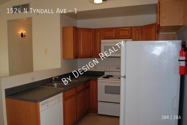 Building Photo - UofA 3 Bed 2 Bath - 1/2 Mile to Campus