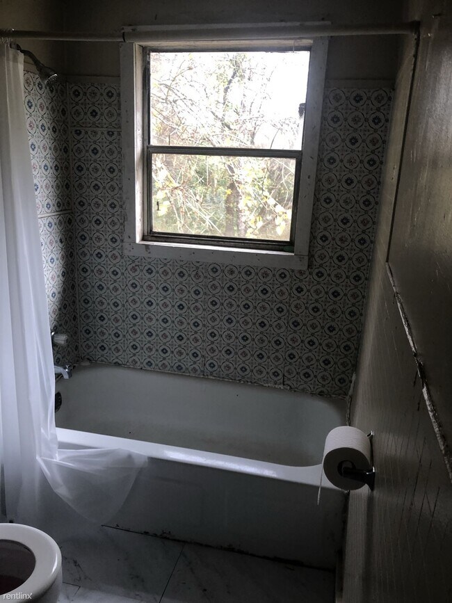 Foto del edificio - 3 br, 1 bath House - 626 Ray Street