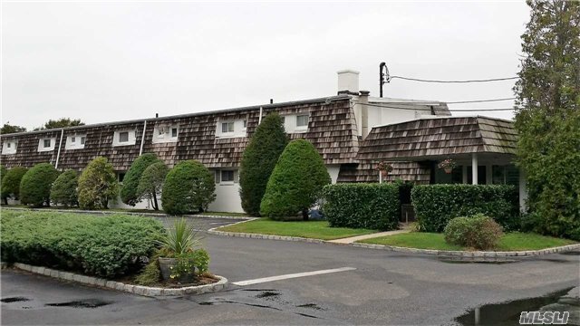 Foto del edificio - 50 Rampasture Rd