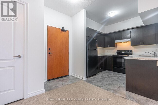 Photo du bâtiment - 720 Yonge St