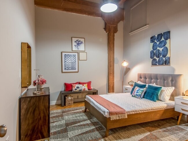 Building Photo - The Hudson