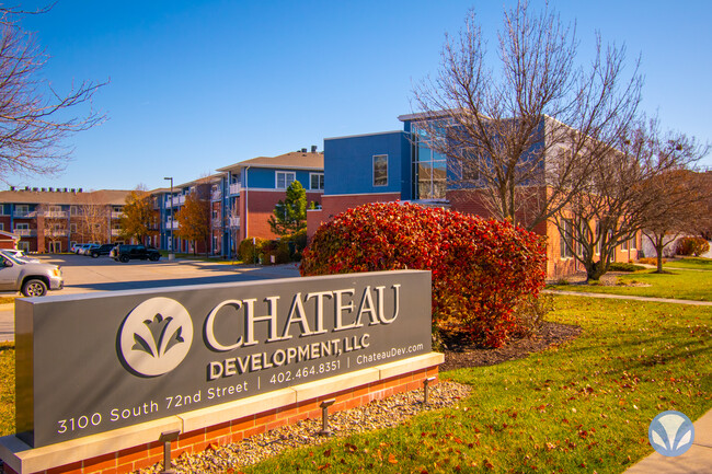 Building Photo - Chateau At Holmes Lake