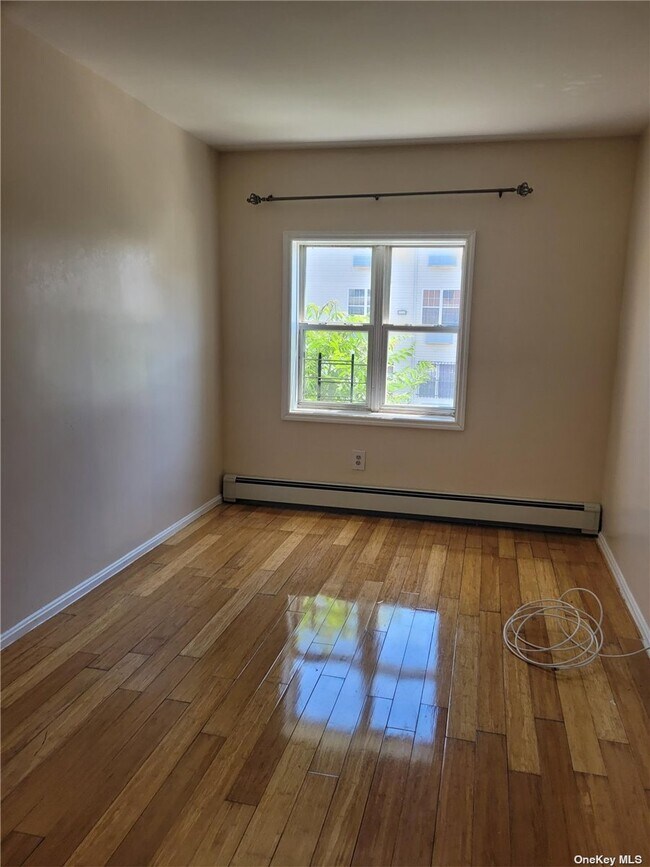 Foto del edificio - 773 Drew St
