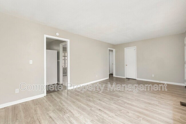 Building Photo - 6613 Frankfort Ave
