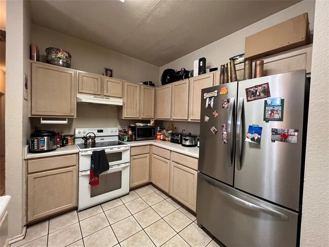 Building Photo - 8700 Weiser Dr