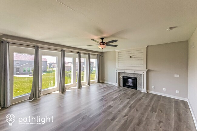 Building Photo - 8113 Northwest 90th Terrace, Kansas City, ...