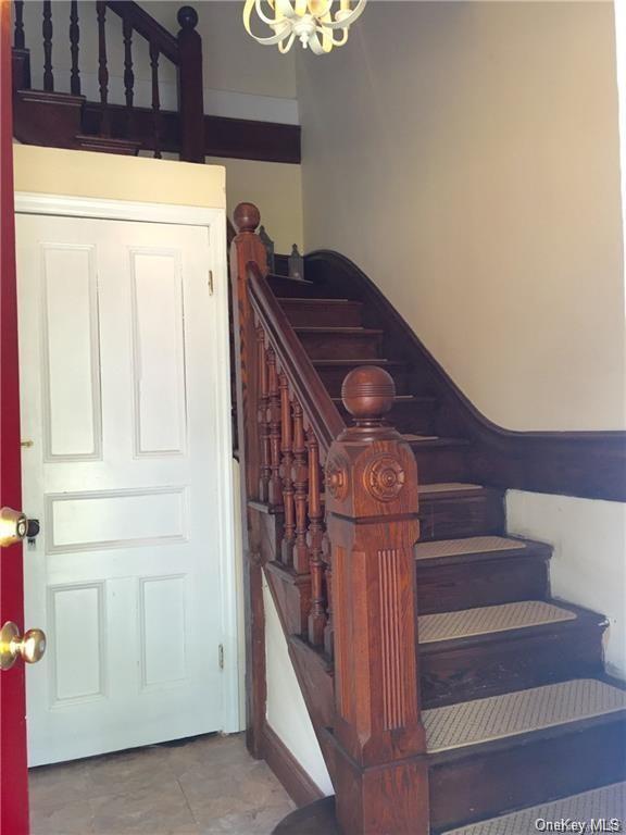 Primary Photo - 31 Oakland Ave