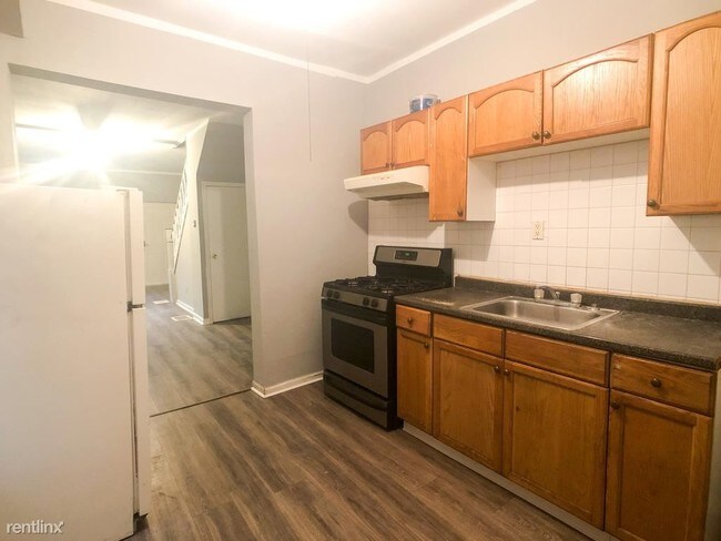 Building Photo - 3 br, 1 bath House - 5517 Ardleigh St