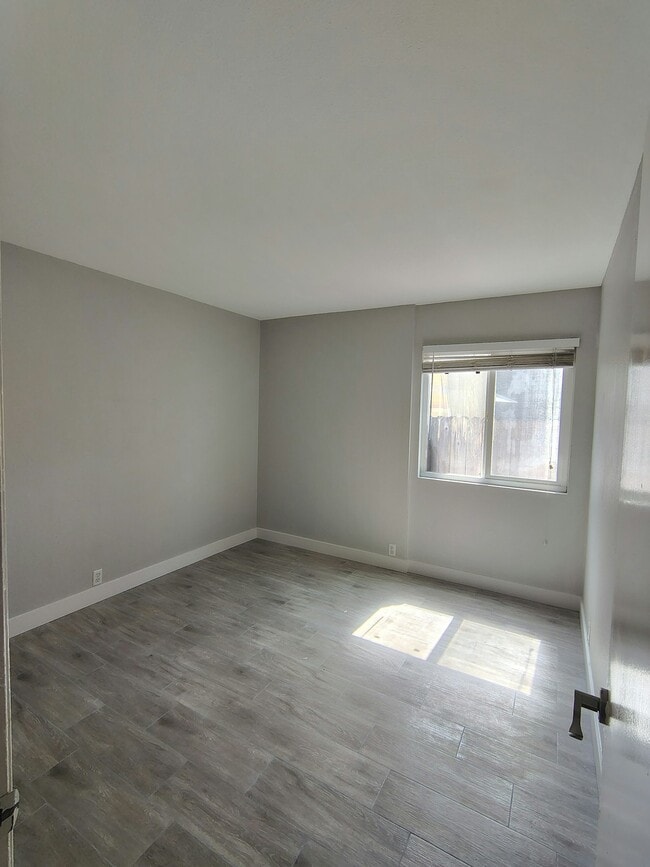 Building Photo - 10805 Caravelle Pl