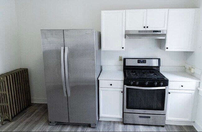 New appliances - 7544 Ethel Ave