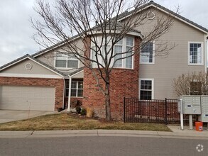Building Photo - 9484 Southern Hills Cir