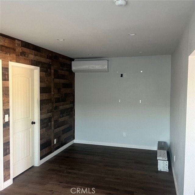 Foto del edificio - 7239 Sterling Ave