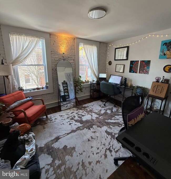 Building Photo - 2165 E Dauphin St