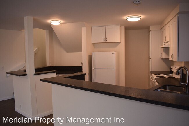 Building Photo - 2 br, 2.5 bath House - 8429 Via Mallorca #107