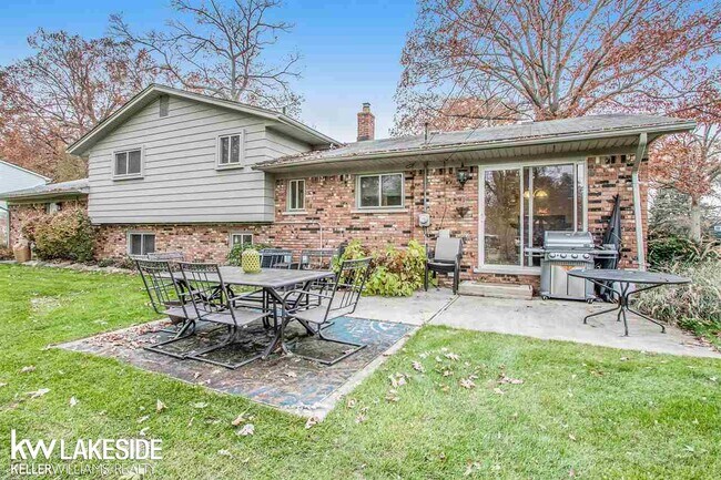Building Photo - 55144 Monroe Dr