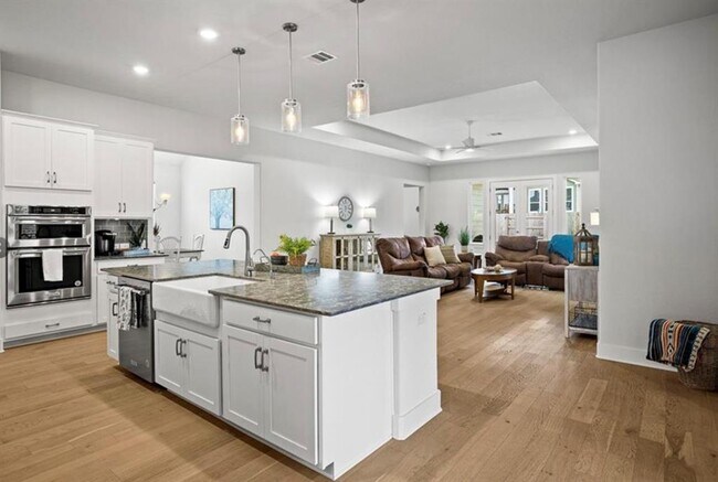 Foto del edificio - 112 Crimson Sky Ct