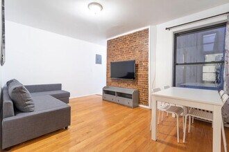 Building Photo - 1805 1st Ave