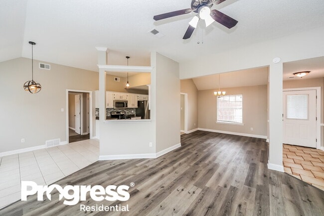 Foto del edificio - 13083 Braybourne Cross