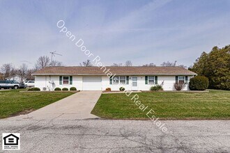 Building Photo - 608 W Dennis St