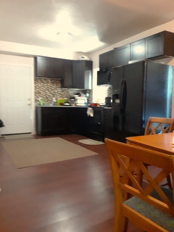 Foto del edificio - 3818 W Cold Spring Ln