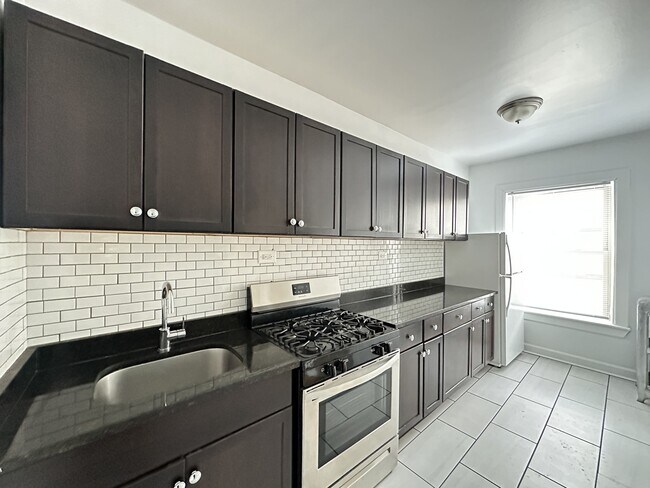 Foto del edificio - 6347 N Magnolia Ave