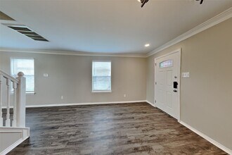 Building Photo - 3730 Bent Springs Ln