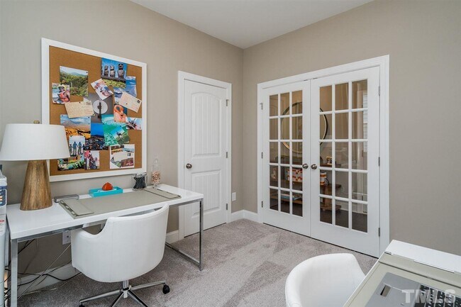 Building Photo - 130 Pepperwood Way