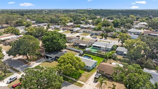 Foto del edificio - 1415 Coppertree Dr
