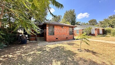 Building Photo - 6413 N Ross Ave