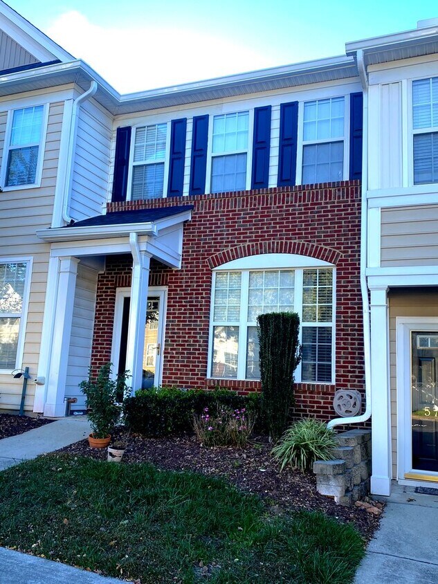 Primary Photo - Convenient to Glenwood Ave! Neighborhood P...