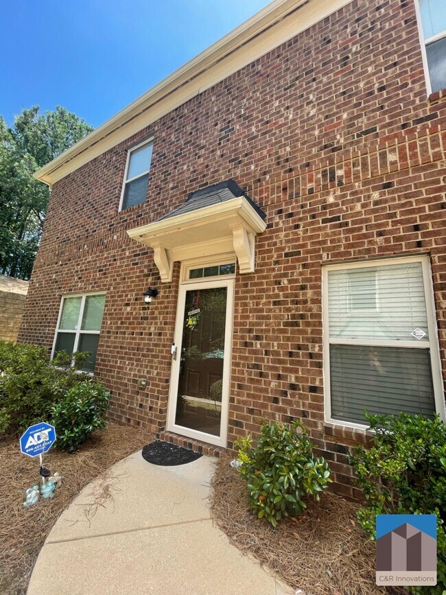 Foto del edificio - 805 Pleasant Hill Rd NW