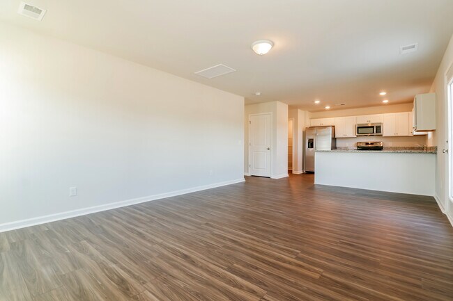 Foto del edificio - 532 Wilkins Rd, Midway, GA