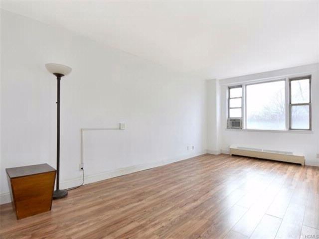 Foto del edificio - 5800 Arlington Ave