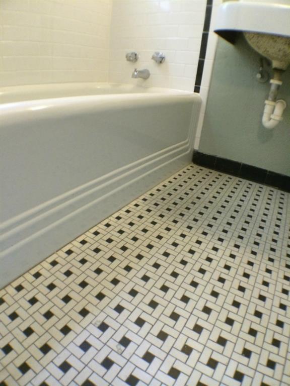 Foto del edificio - 3407 Hampton Rd