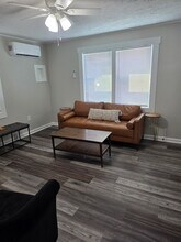 Building Photo - 128 Forest St