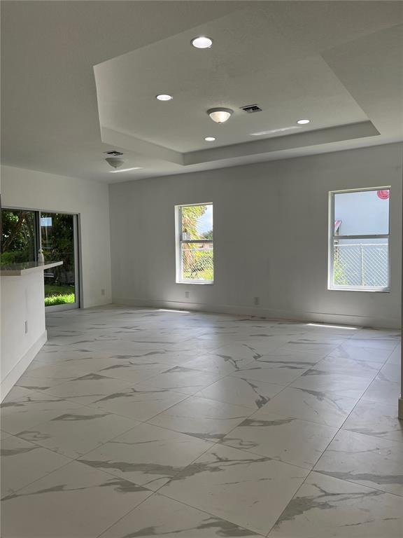 Foto del edificio - 2531 NW 16th Ct