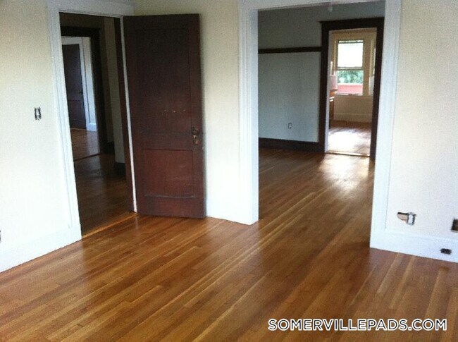 Foto del edificio - 18 Bond St