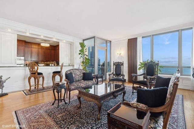 Foto del edificio - 600 N Lake Shore Dr