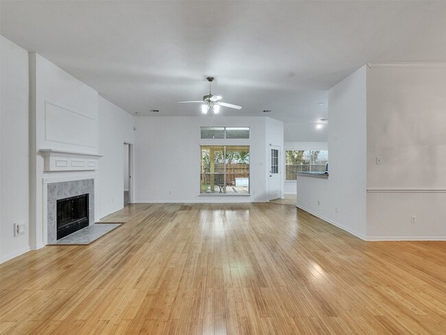 Foto del edificio - 16715 Lighthouse View Dr