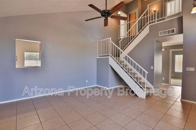 Building Photo - 1653 E Cindy St