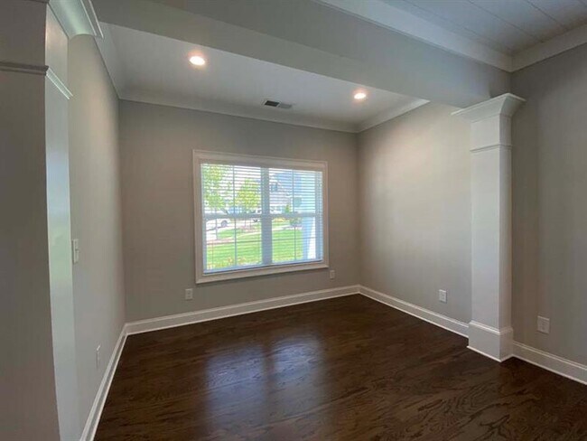 Building Photo - 1227 Winsley Ct