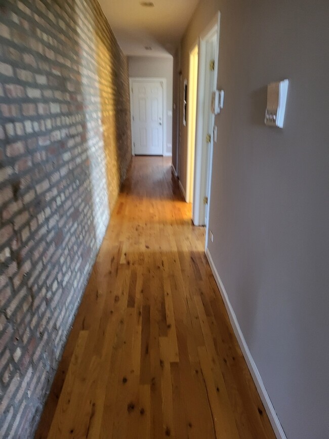 Building Photo - 4747 S Vincennes Ave