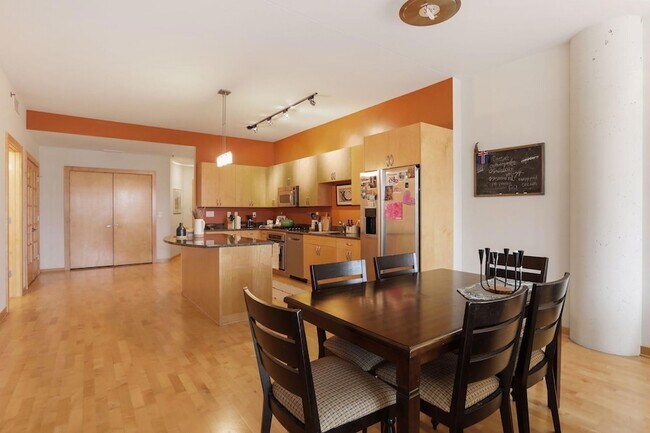 Foto del edificio - 401 N 2nd St